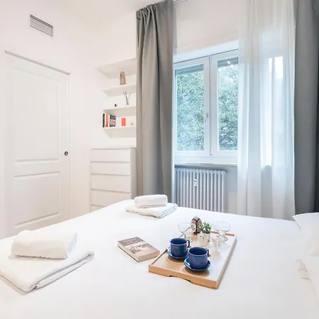 Easylife - Luminosa E Comoda Residenza Con Balcone Daire