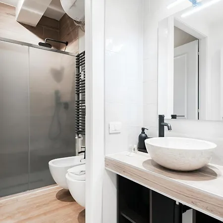 Easylife - Luminosa E Comoda Residenza Con Balcone Daire Milano