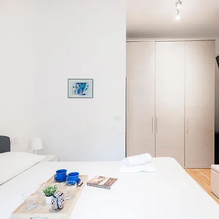 Easylife - Luminosa E Comoda Residenza Con Balcone Daire *